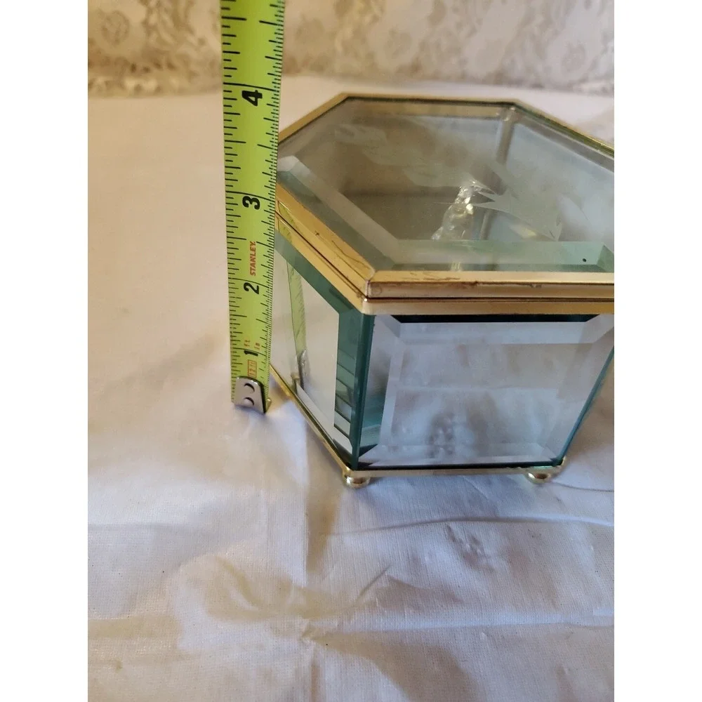 Vintage 1997 Etched Glass Musical Jewelry Box. Mirrored Sides And Glass Swan